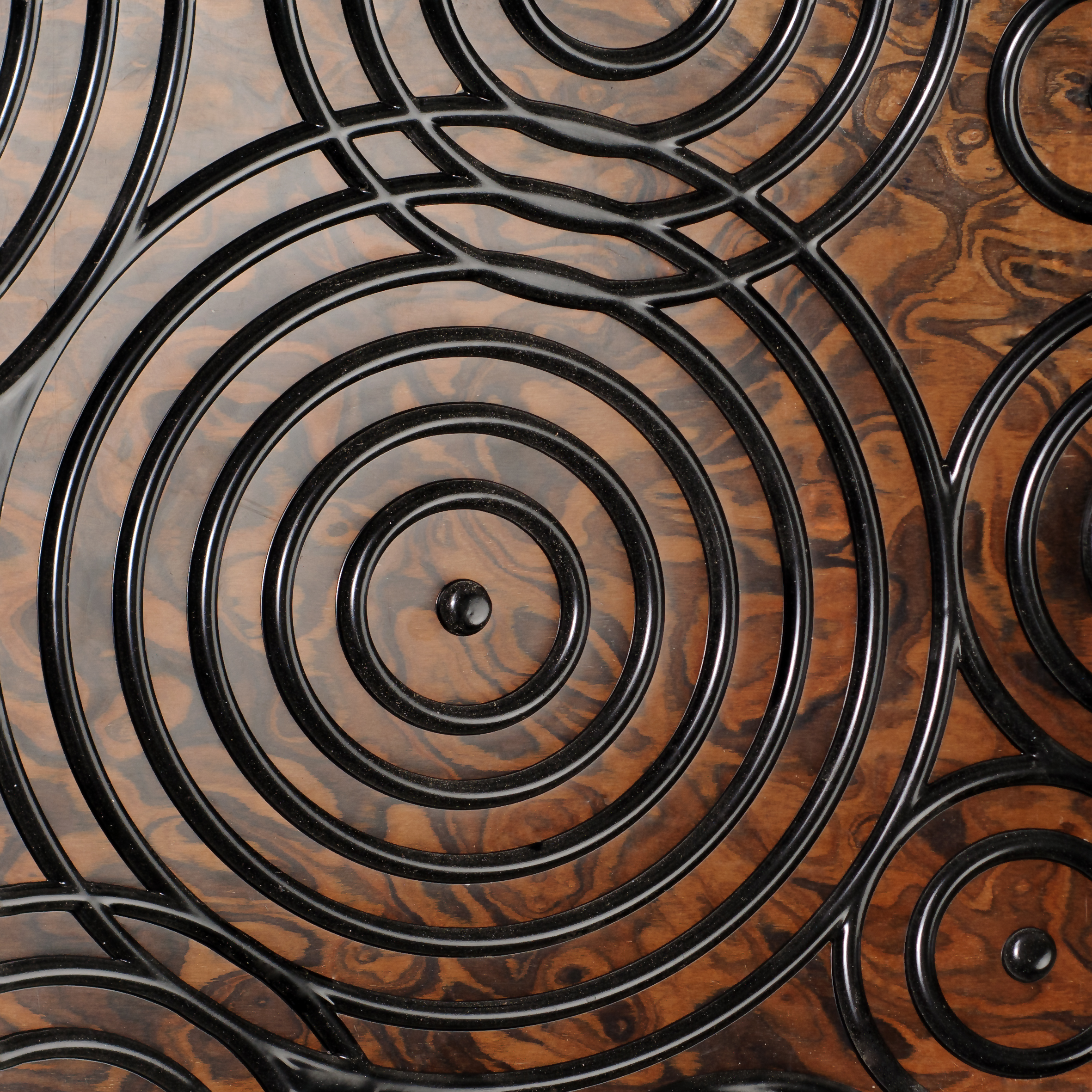 Деревянные декоративные панели с кругами